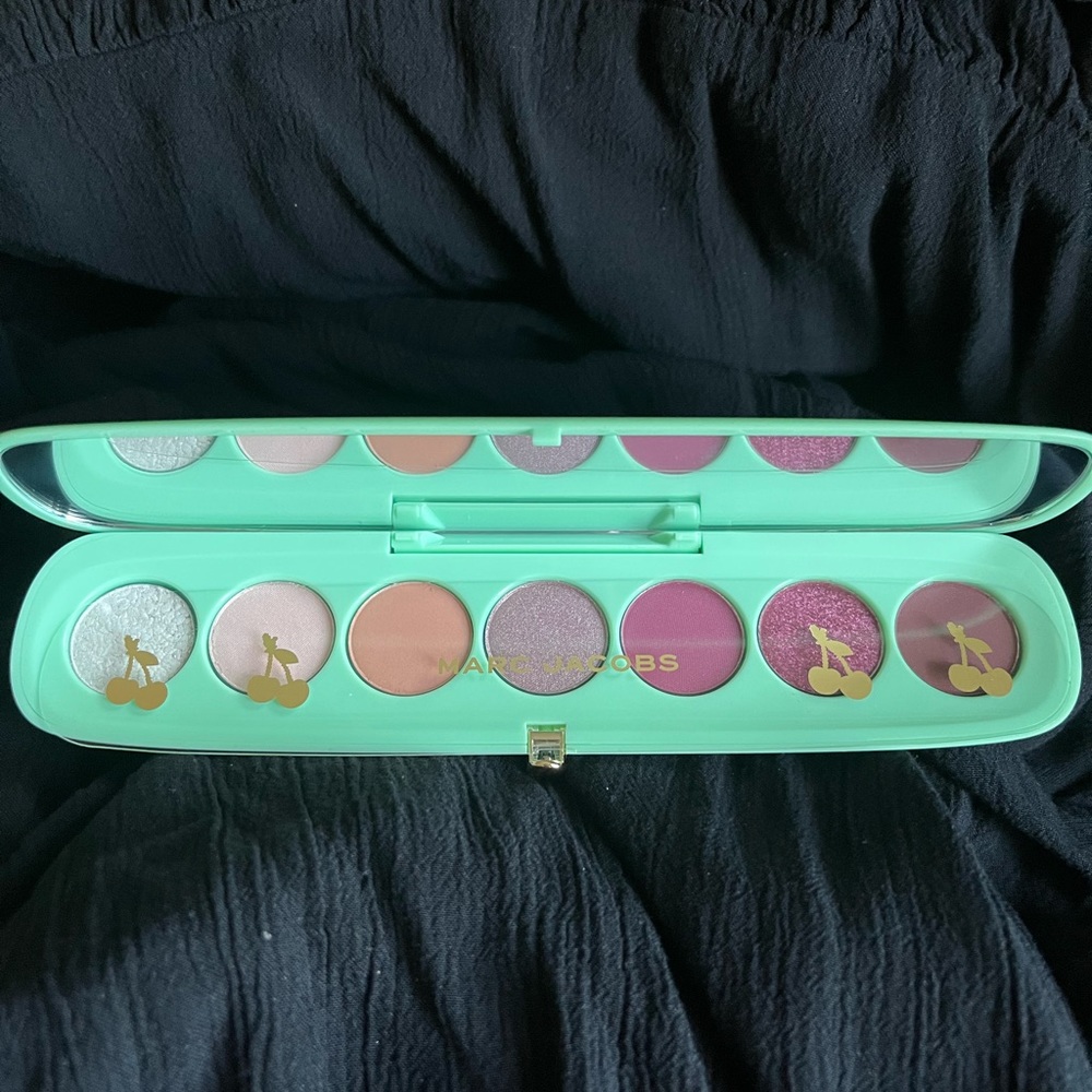 Marc Jacobs Cherrific 🍒Eyeshadow Palette